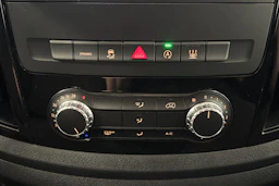 harmaa Mercedes-Benz Vito 2024 kuva 22.