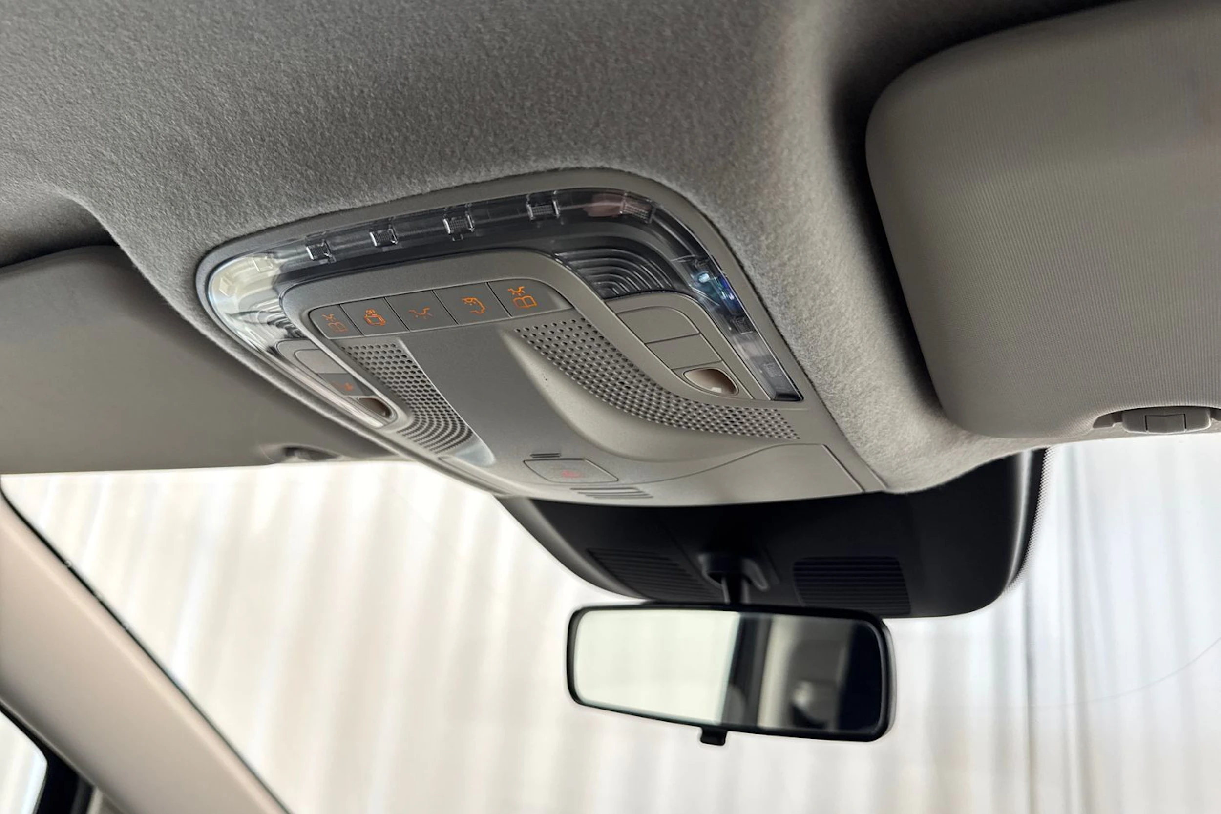 harmaa Mercedes-Benz Vito 2024 kuva 25.