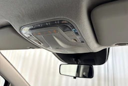 harmaa Mercedes-Benz Vito 2024 kuva 25.
