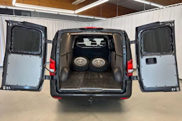 harmaa Mercedes-Benz Vito 2024 kuva 27.