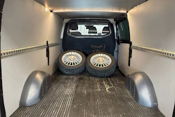 harmaa Mercedes-Benz Vito 2024 kuva 28.