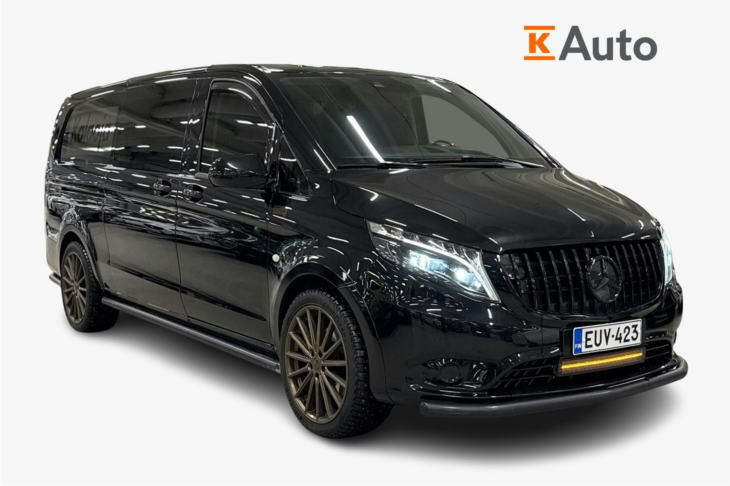 musta Mercedes-Benz Vito 2024 kuva 1.
