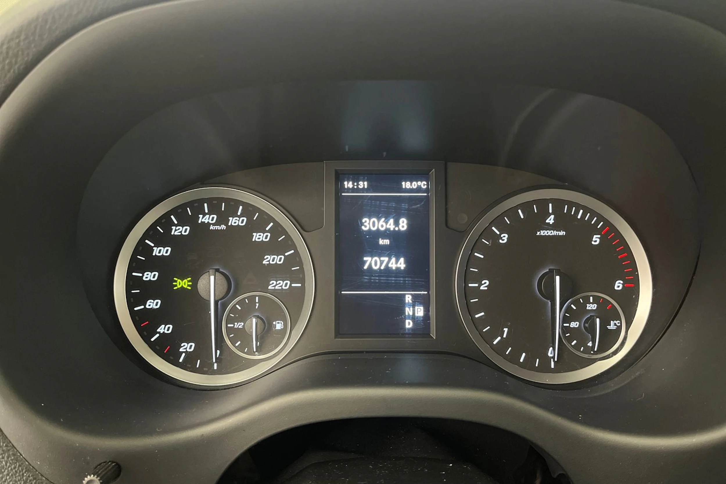 musta Mercedes-Benz Vito 2024 kuva 13.
