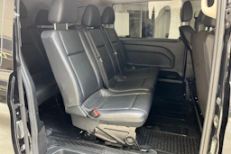 musta Mercedes-Benz Vito 2024 kuva 13.