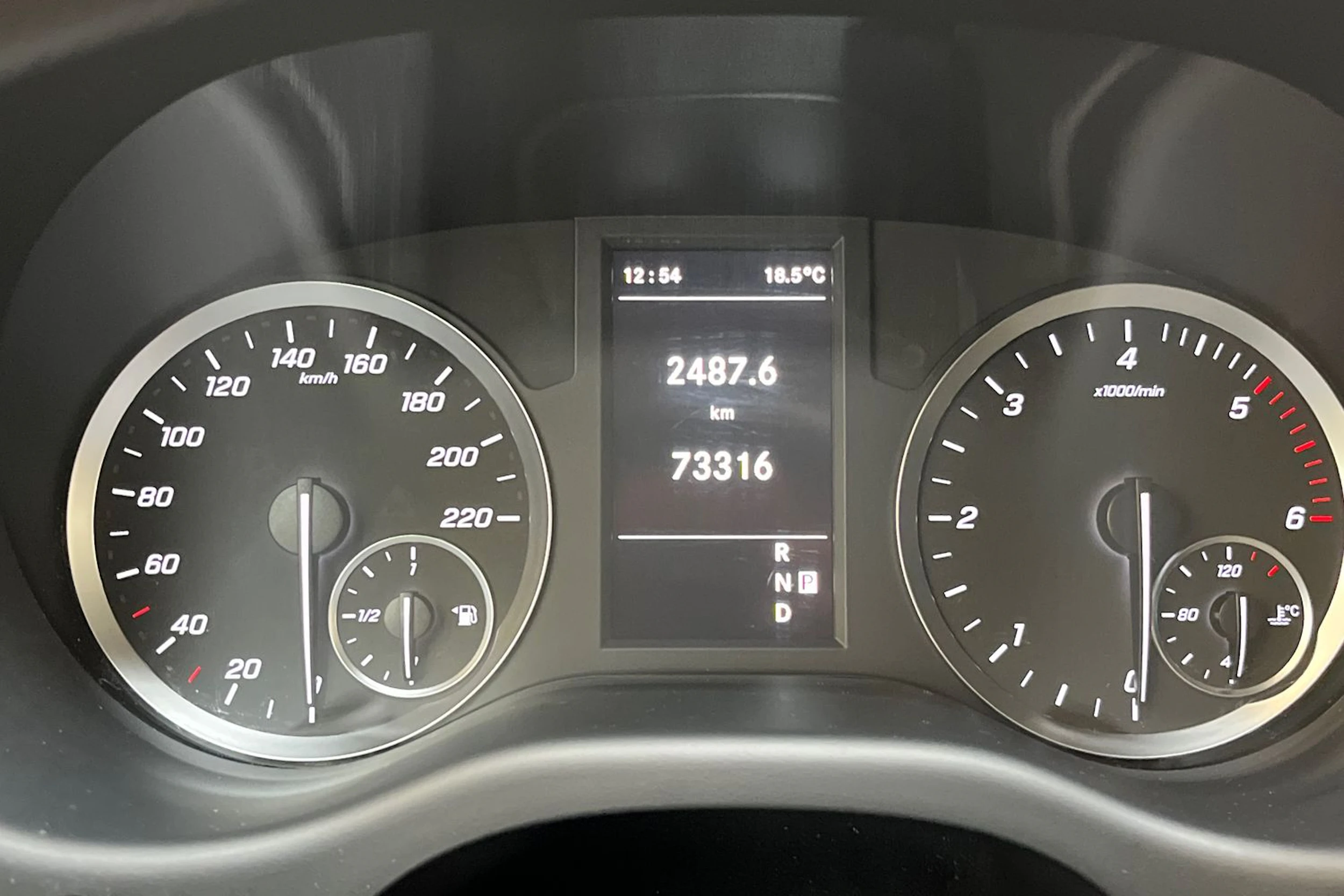 musta Mercedes-Benz Vito 2024 kuva 16.