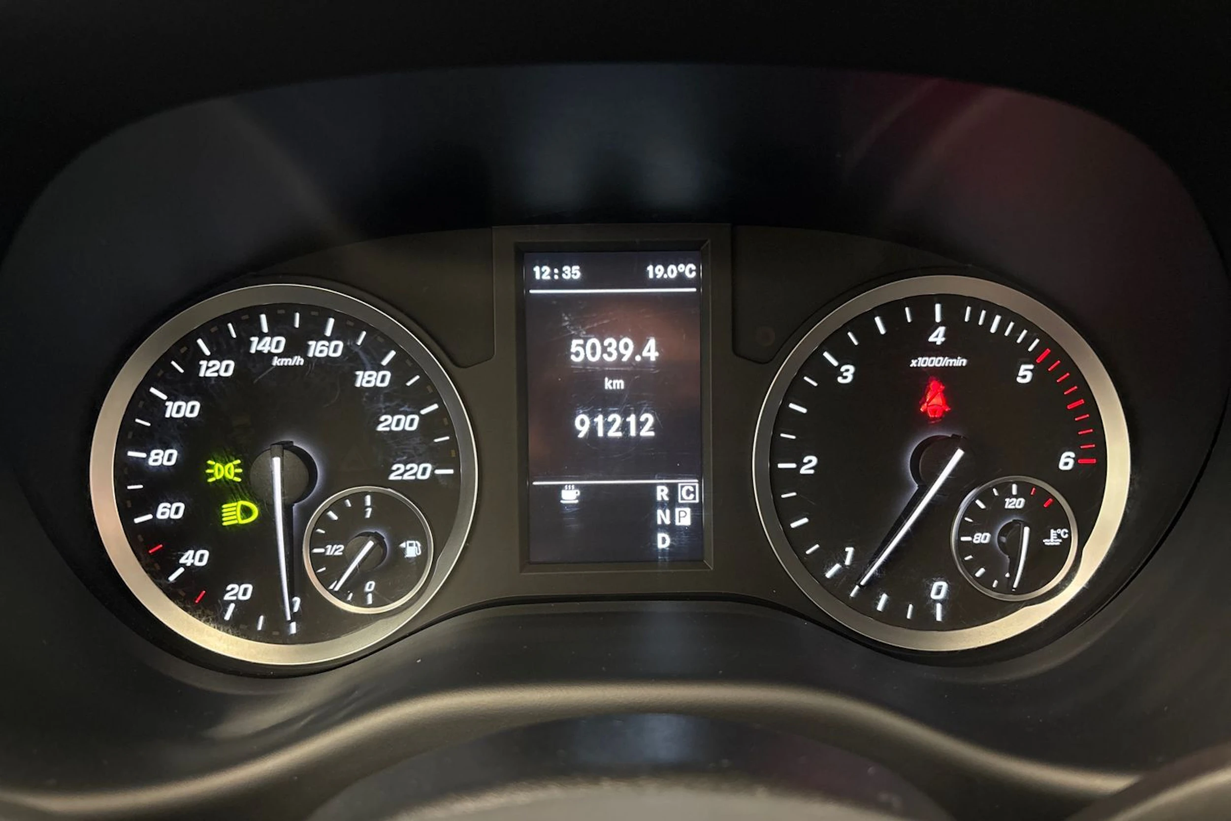 musta Mercedes-Benz Vito 2024 kuva 10.