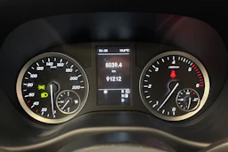 musta Mercedes-Benz Vito 2024 kuva 10.
