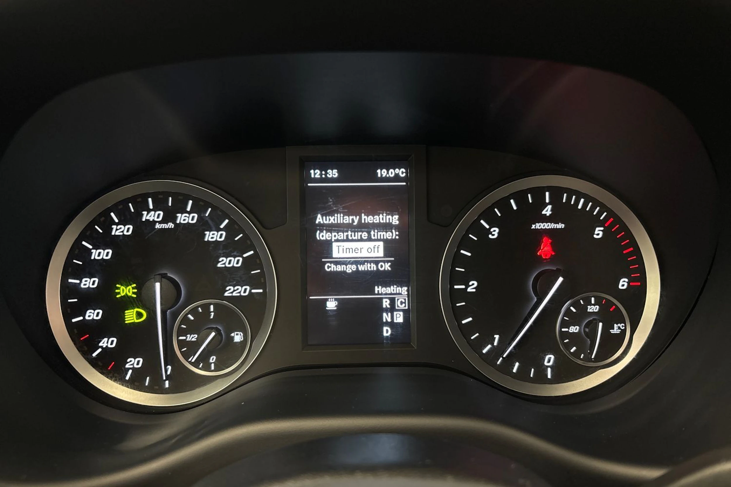 musta Mercedes-Benz Vito 2024 kuva 11.