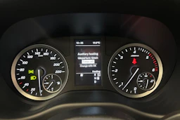 musta Mercedes-Benz Vito 2024 kuva 11.