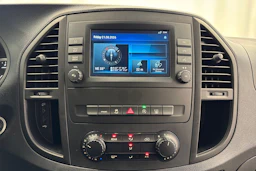 musta Mercedes-Benz Vito 2024 kuva 15.