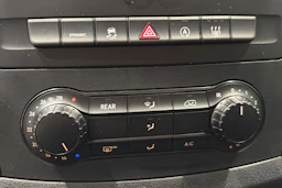 musta Mercedes-Benz Vito 2024 kuva 15.