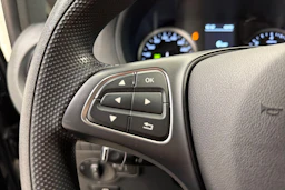 musta Mercedes-Benz Vito 2024 kuva 16.