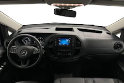 musta Mercedes-Benz Vito 2024 kuva 7.