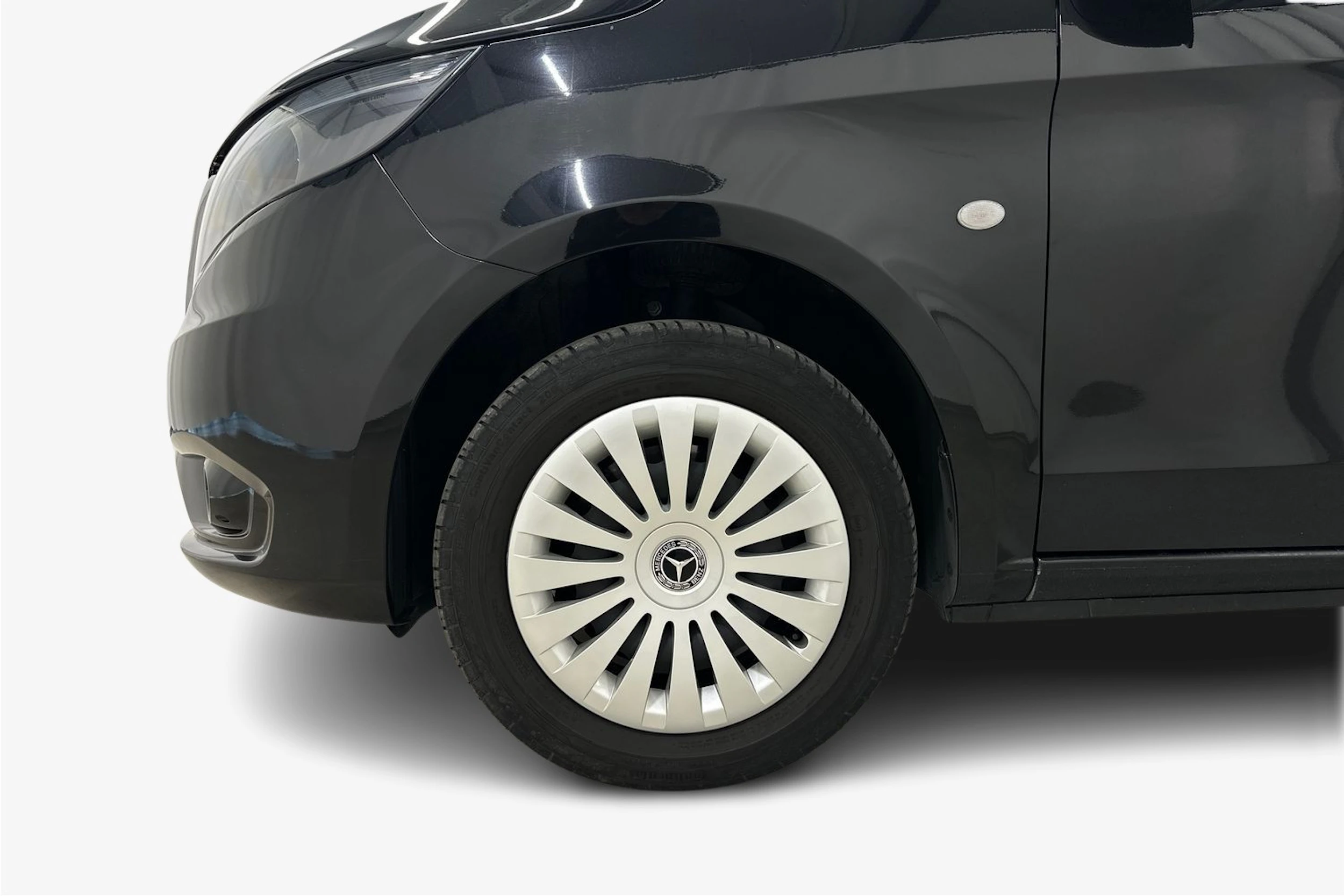 musta Mercedes-Benz Vito 2024 kuva 9.