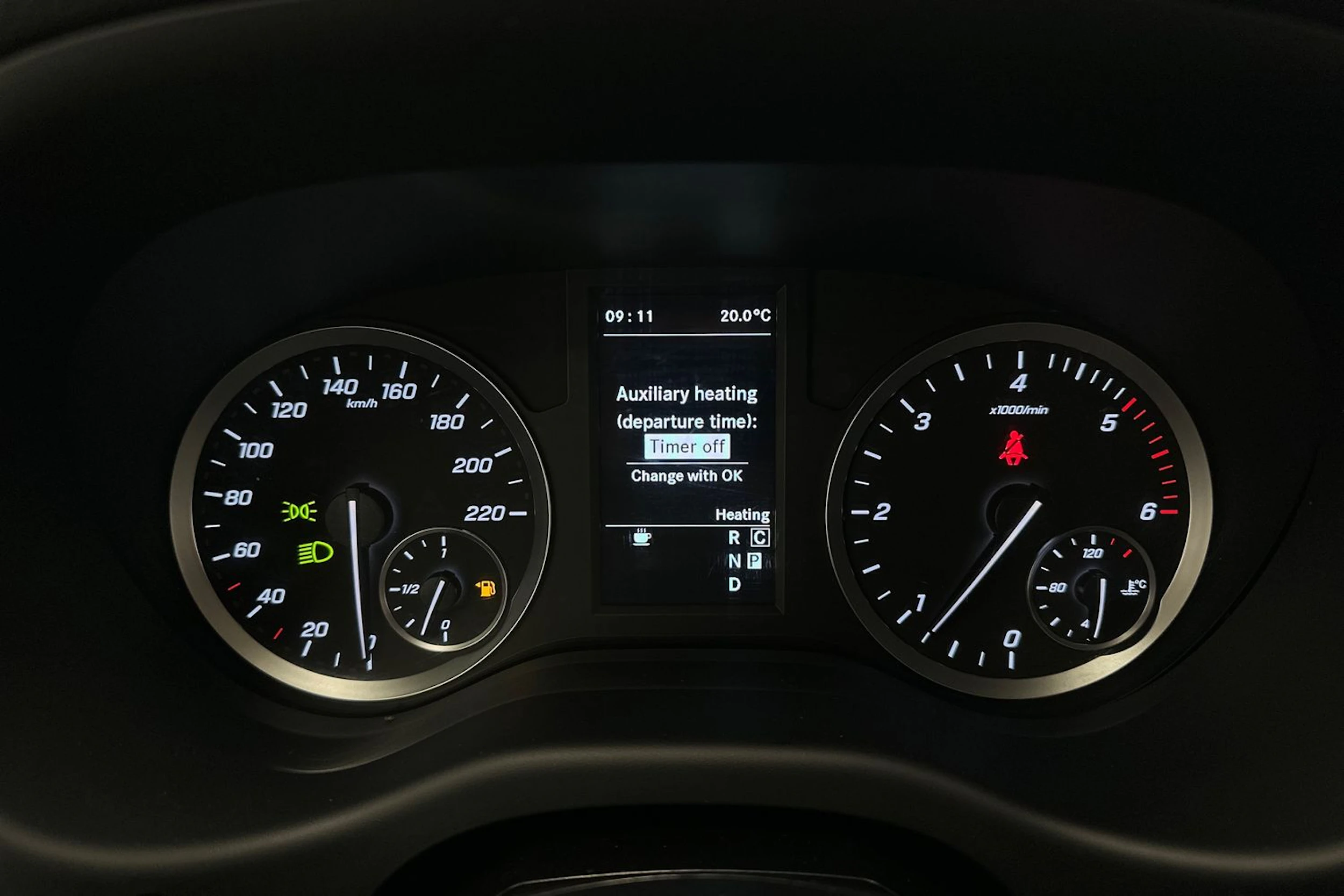 musta Mercedes-Benz Vito 2024 kuva 14.