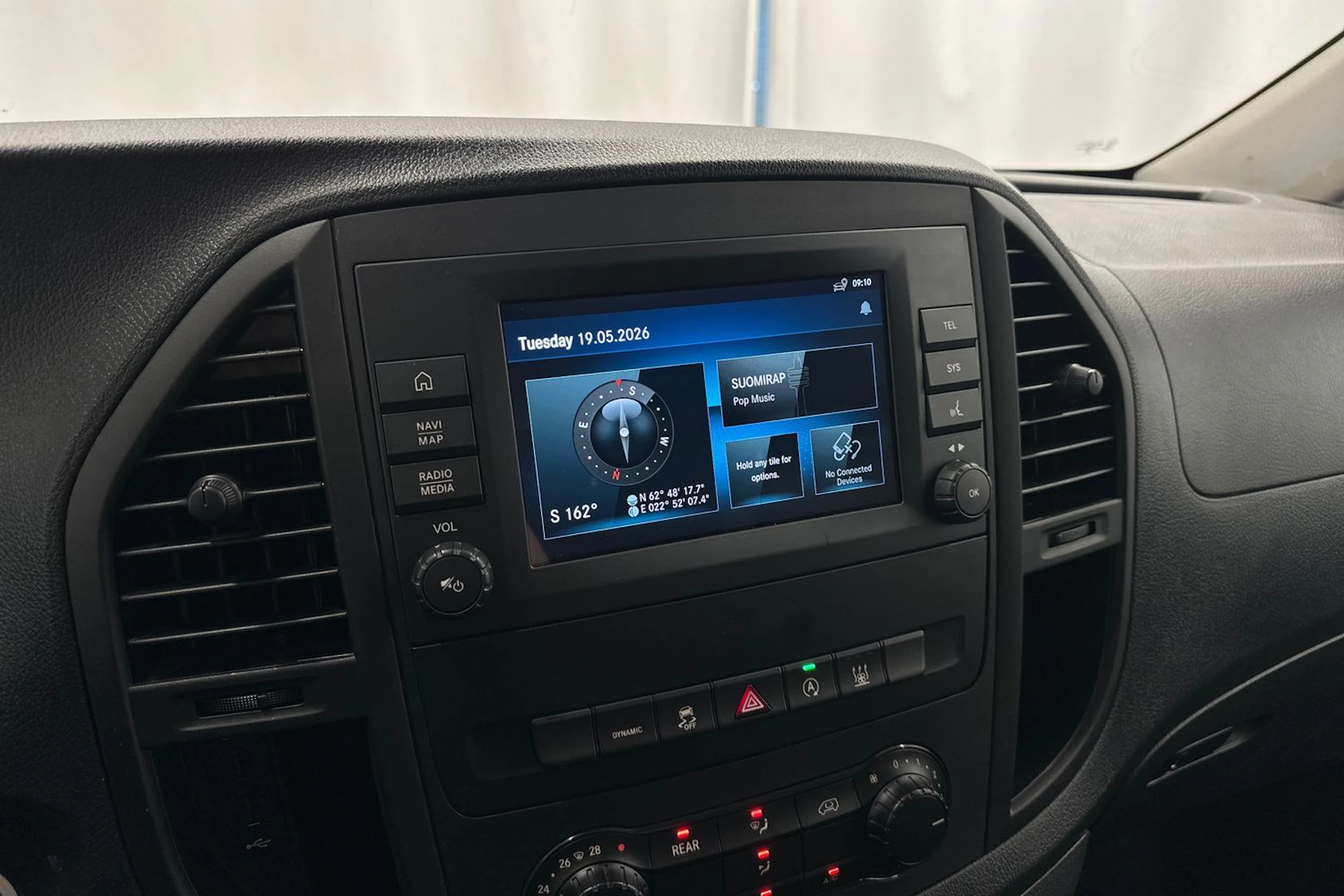 musta Mercedes-Benz Vito 2024 kuva 16.
