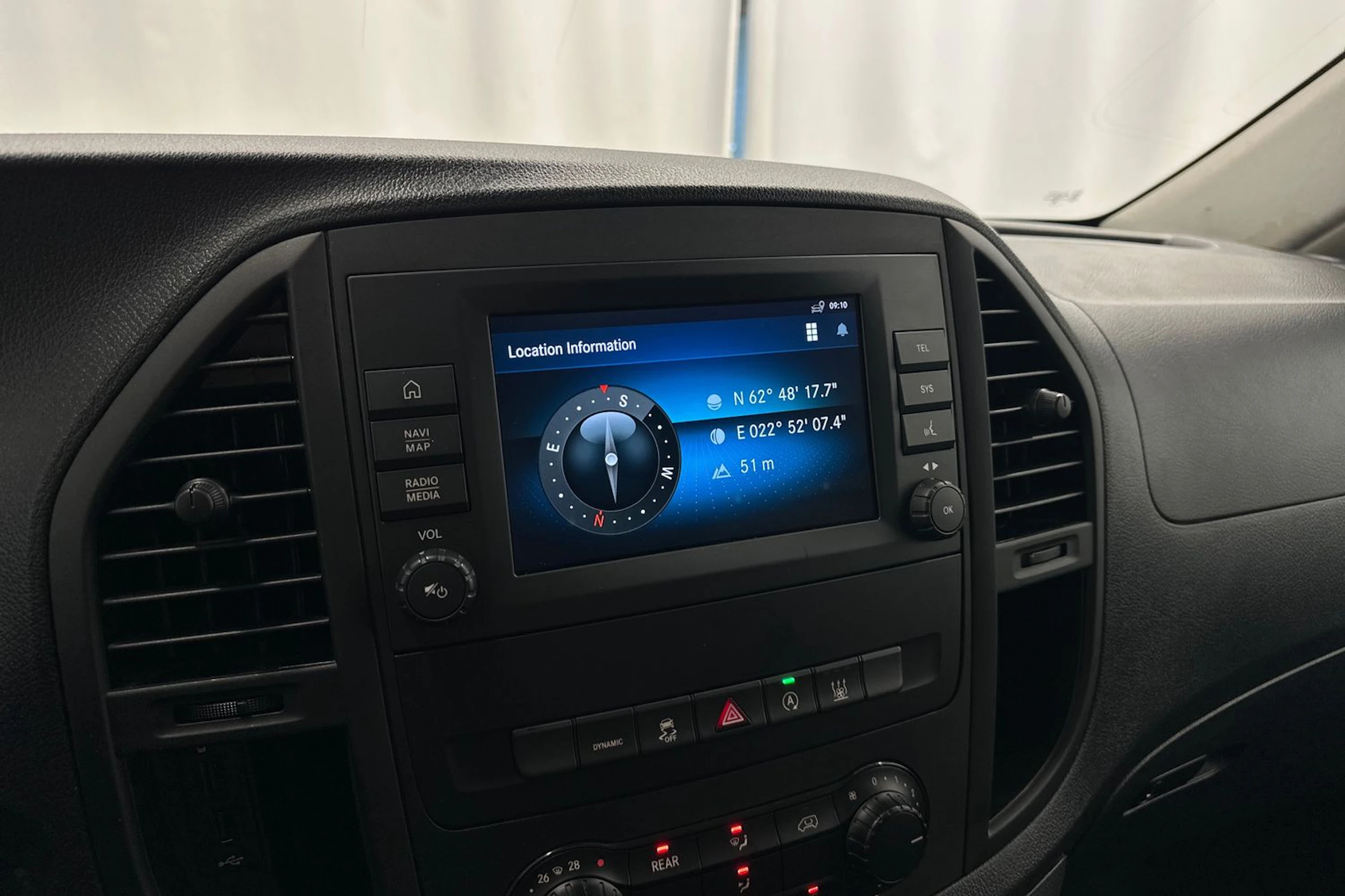 musta Mercedes-Benz Vito 2024 kuva 17.