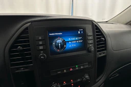 musta Mercedes-Benz Vito 2024 kuva 17.