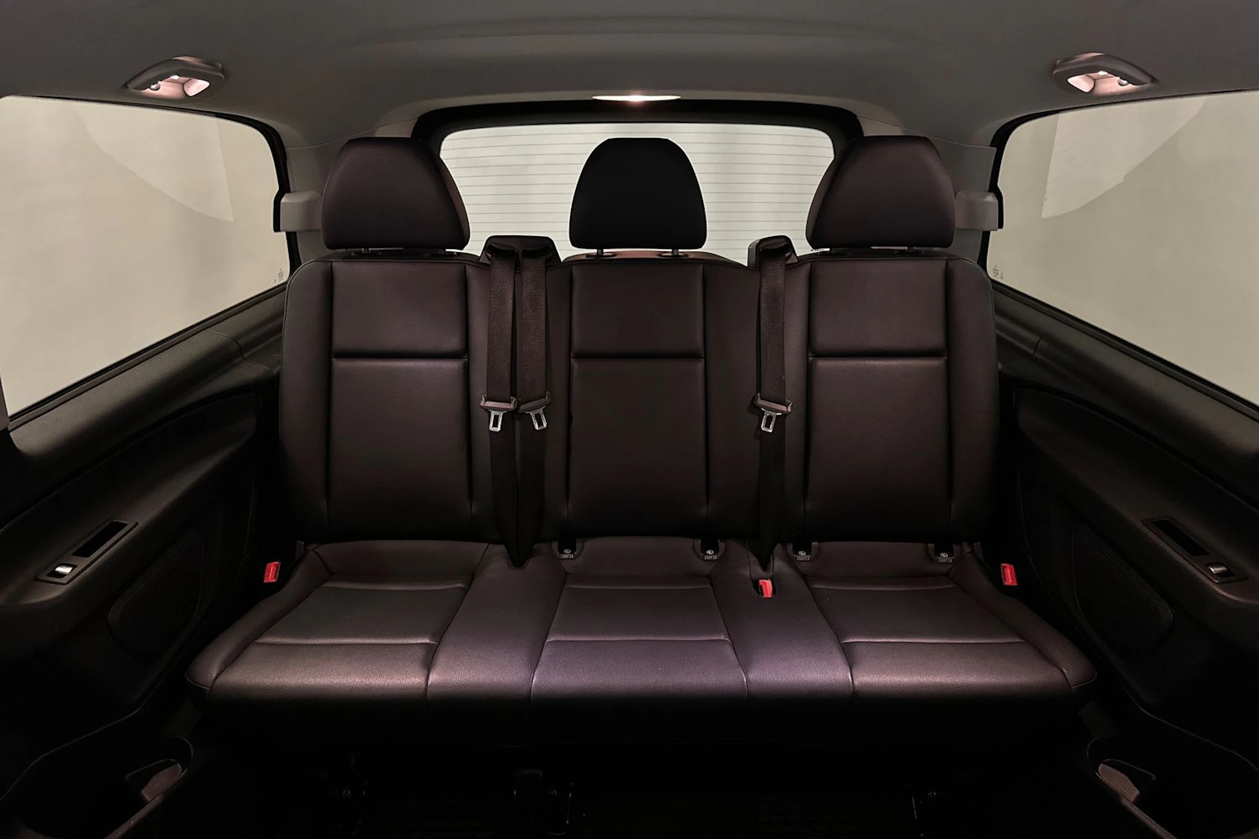 musta Mercedes-Benz Vito 2024 kuva 26.