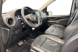 musta Mercedes-Benz Vito 2024 kuva 8.