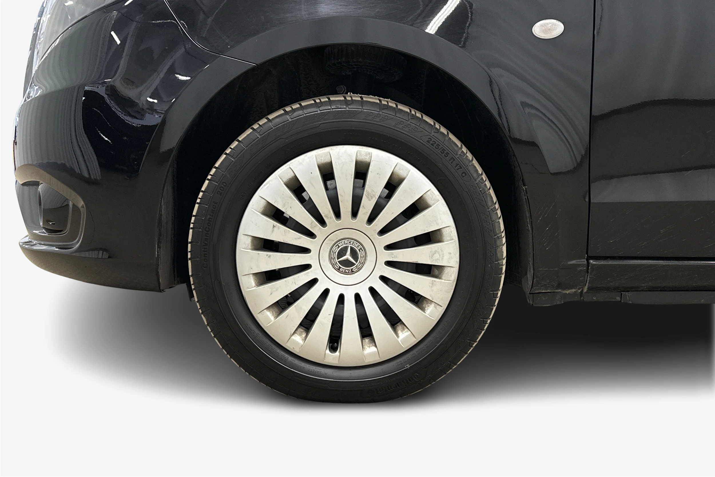 musta Mercedes-Benz Vito 2024 kuva 9.