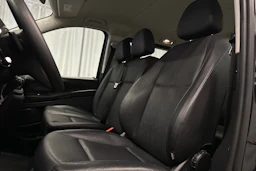 musta Mercedes-Benz Vito 2024 kuva 12.