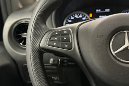musta Mercedes-Benz Vito 2024 kuva 14.
