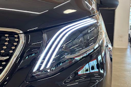 musta Mercedes-Benz Vito 2024 kuva 32.