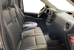 musta Mercedes-Benz Vito 2024 kuva 11.