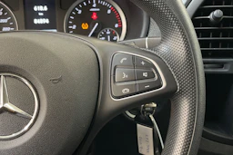 musta Mercedes-Benz Vito 2024 kuva 21.