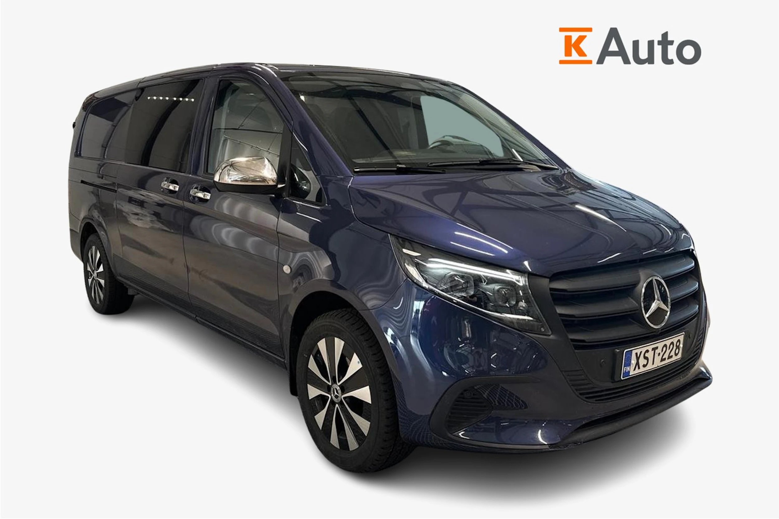 sininen Mercedes-Benz Vito 2024 kuva 1.