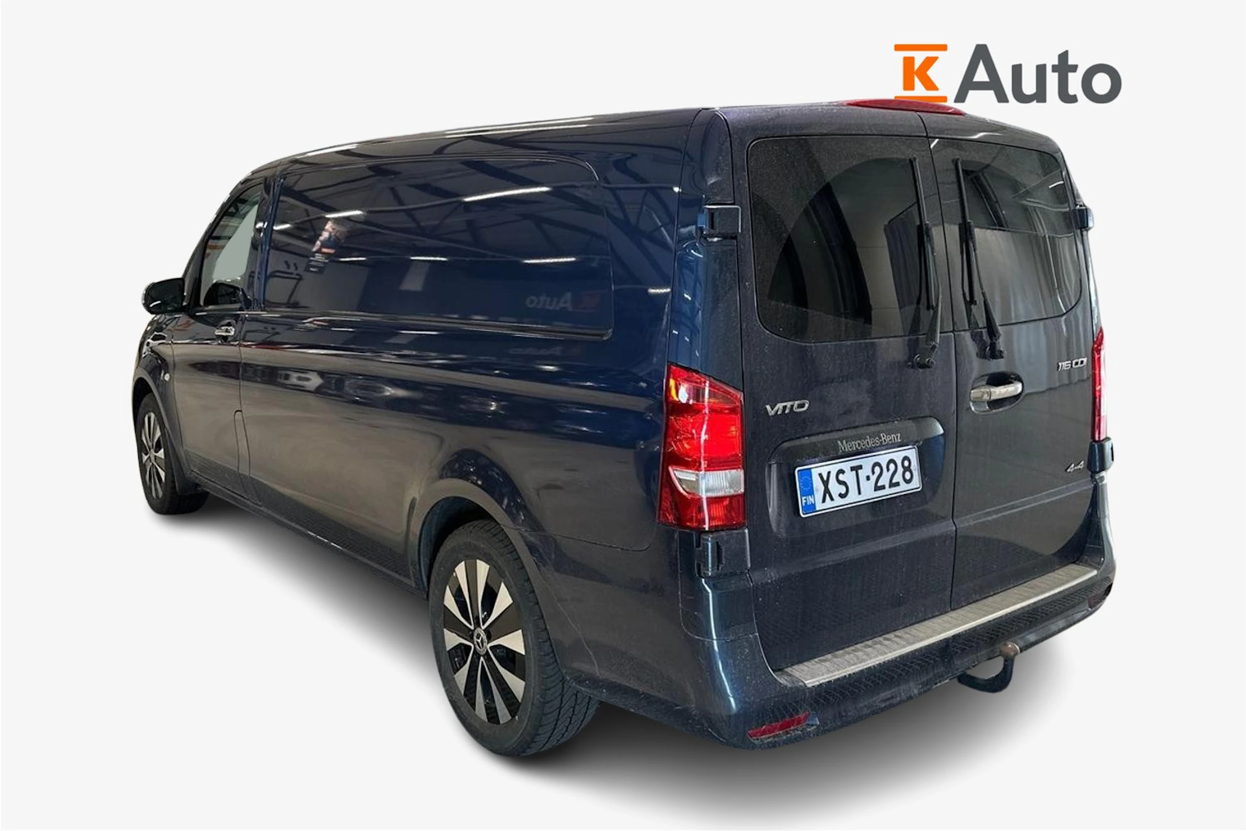 sininen Mercedes-Benz Vito 2024 kuva 2.
