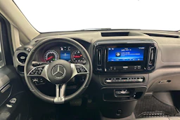 sininen Mercedes-Benz Vito 2024 kuva 7.