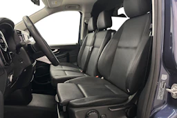 sininen Mercedes-Benz Vito 2024 kuva 8.