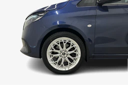 sininen Mercedes-Benz Vito 2024 kuva 9.