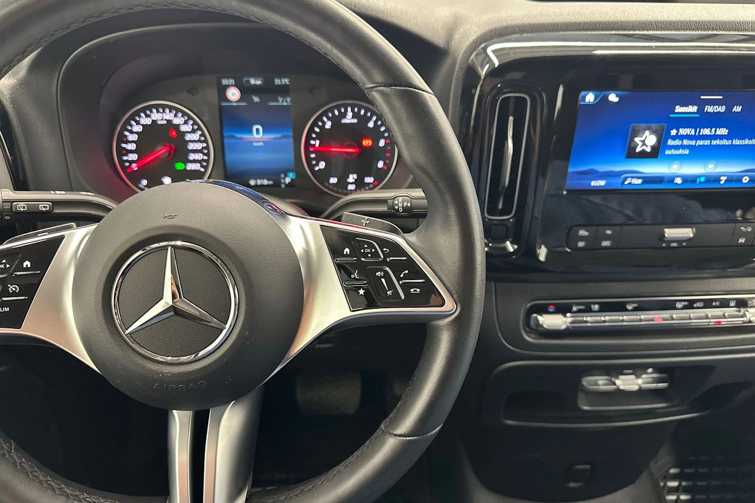 sininen Mercedes-Benz Vito 2024 kuva 12.