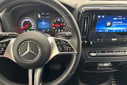 sininen Mercedes-Benz Vito 2024 kuva 12.