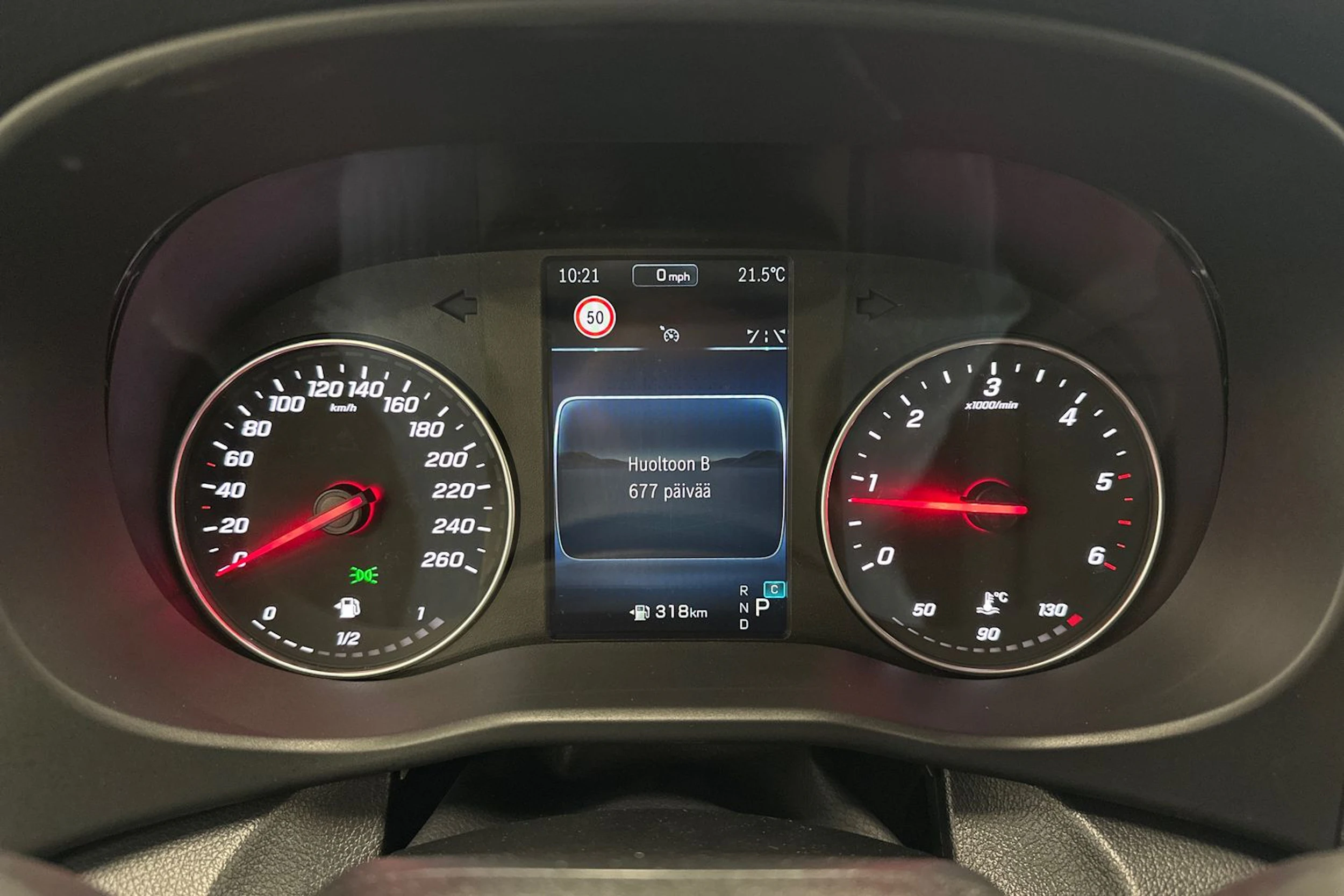 sininen Mercedes-Benz Vito 2024 kuva 14.