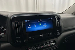 sininen Mercedes-Benz Vito 2024 kuva 20.