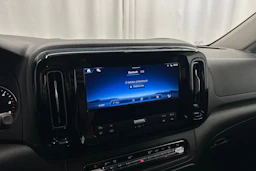 sininen Mercedes-Benz Vito 2024 kuva 21.