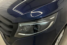 sininen Mercedes-Benz Vito 2024 kuva 33.