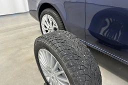 sininen Mercedes-Benz Vito 2024 kuva 36.