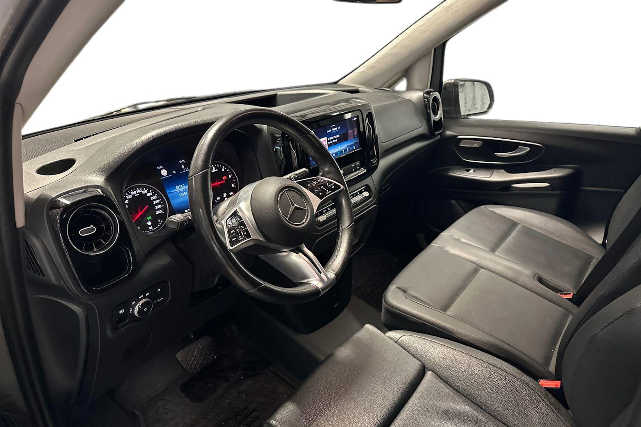 harmaa Mercedes-Benz Vito 2024 kuva 3.