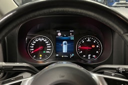 valkoinen Mercedes-Benz Vito 2025 kuva 17.