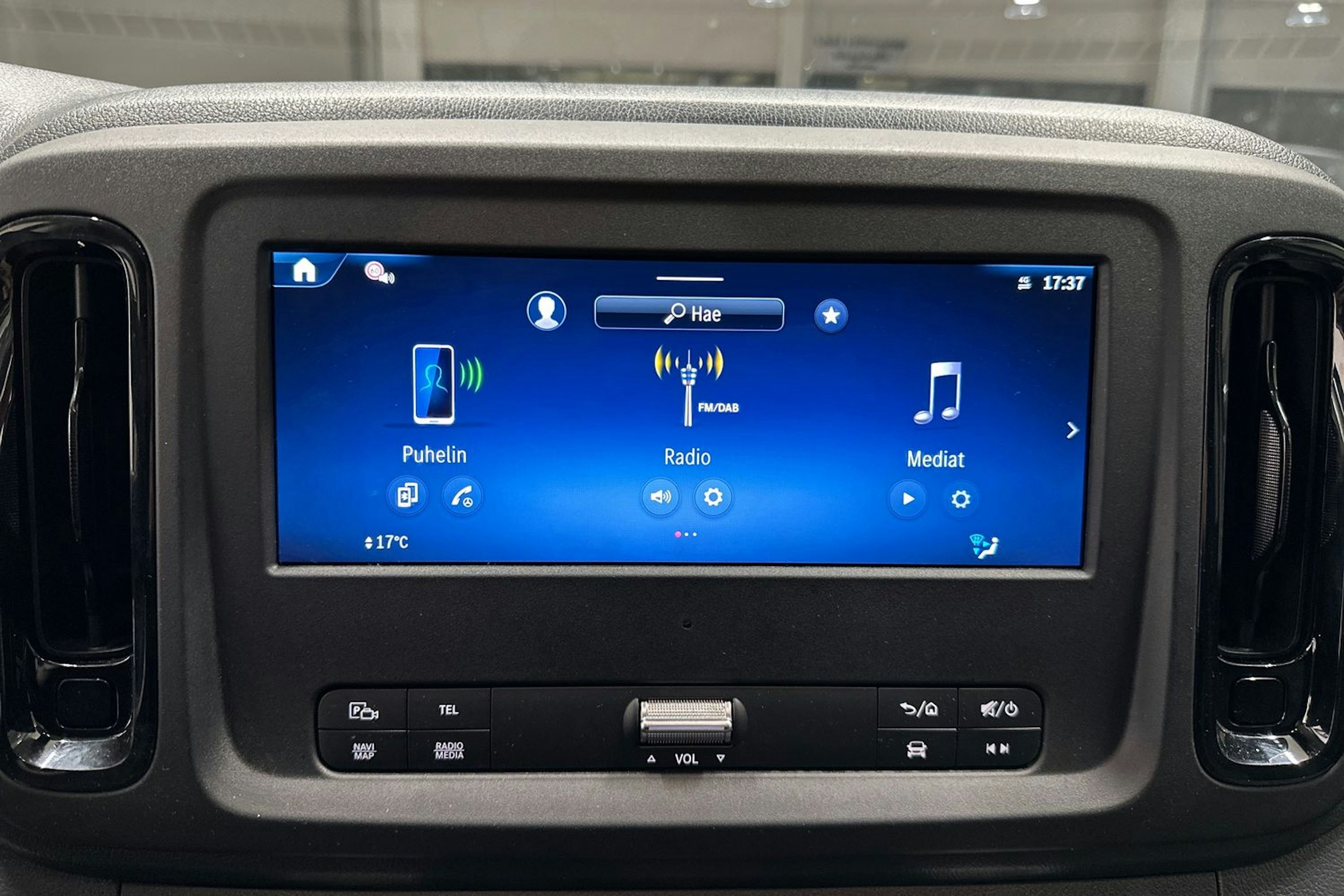 valkoinen Mercedes-Benz Vito 2025 kuva 20.