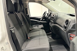 valkoinen Mercedes-Benz Vito 2025 kuva 24.