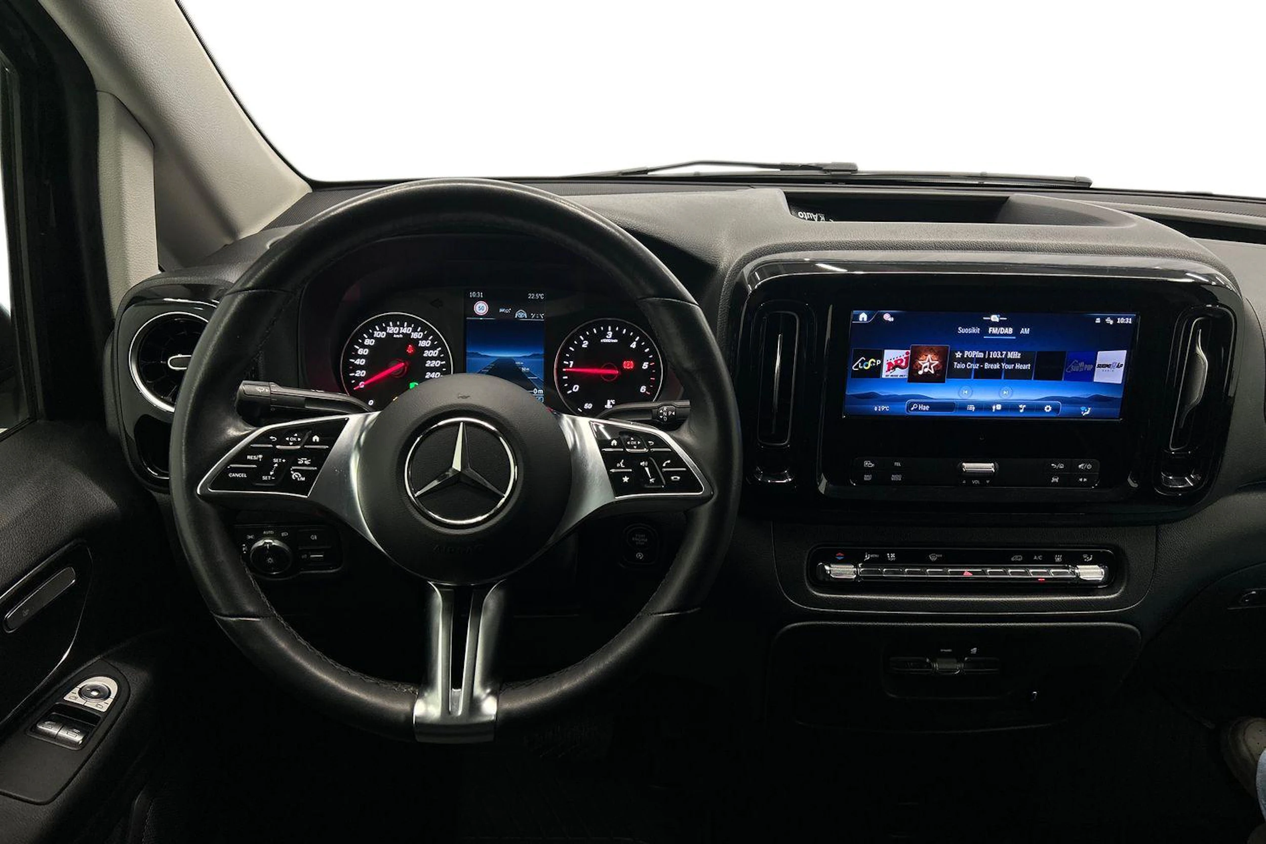 musta Mercedes-Benz Vito 2025 kuva 8.