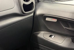hopea Mercedes-Benz Vito 2025 kuva 17.