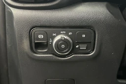 harmaa Mercedes-Benz Vito 2025 kuva 13.
