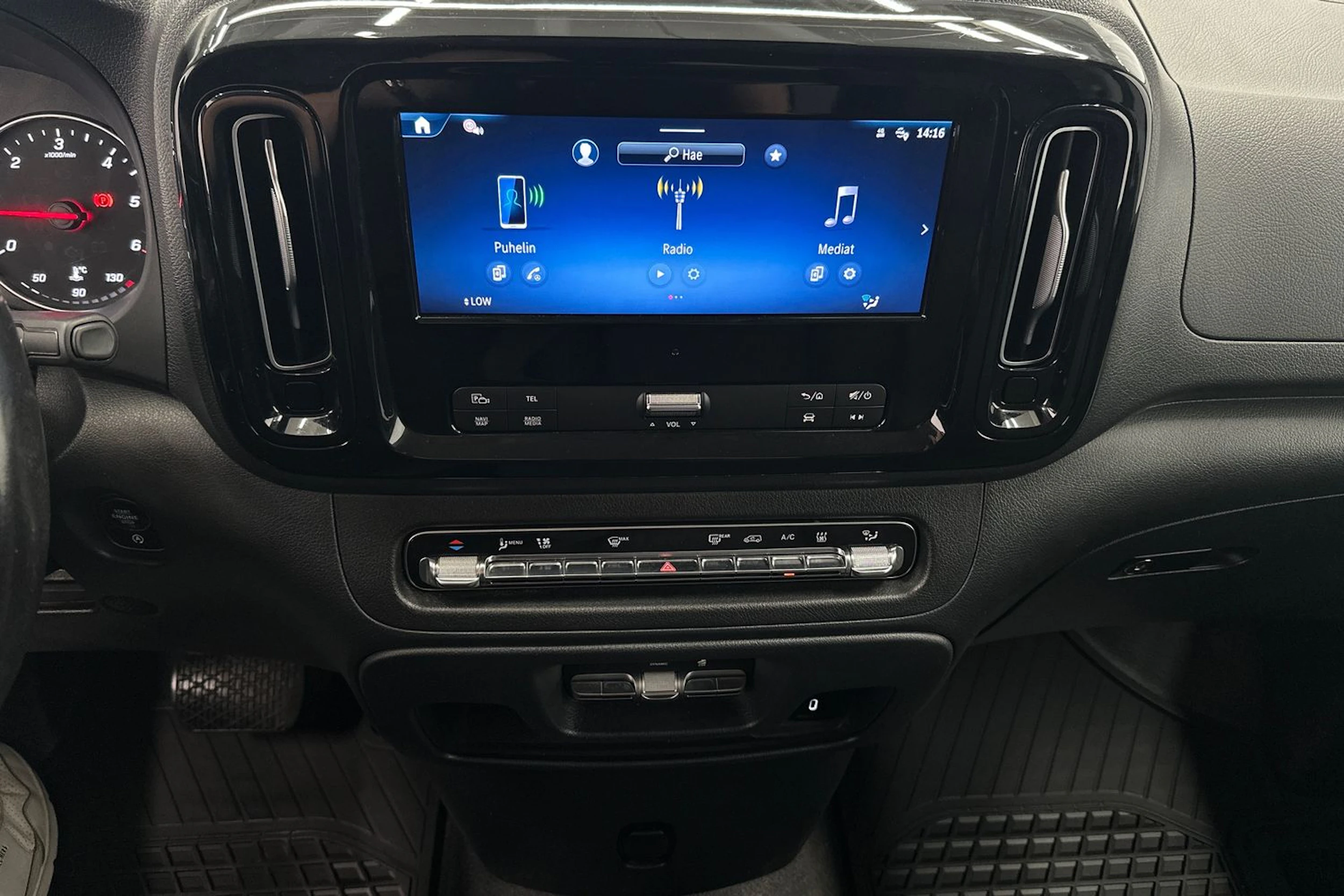 harmaa Mercedes-Benz Vito 2025 kuva 17.